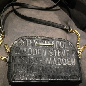Steve Madden Embossed Black Crossbody Bag with Gold Chain